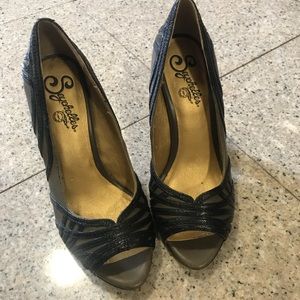 Seychelles heels